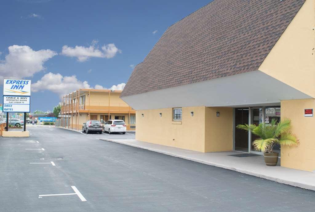 Express Inn Newport News Ngoại thất bức ảnh